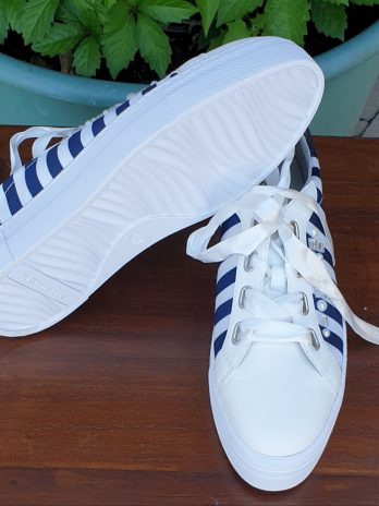 Tamaris Sneaker Größe 40 in Blau/Weiß NEU