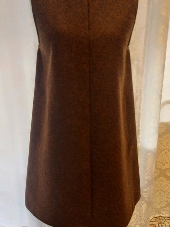 Kleid “ COS “ Größe 38 und Größe 40 verfügbar in Cognac gemustert