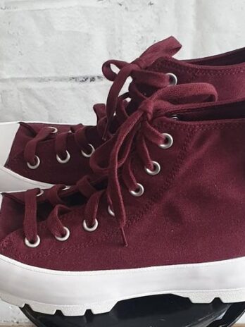 Chucks “ Converse “ Größe 38 in Bordeaux/Weiß NEU!