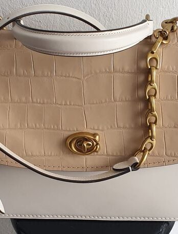 Tasche “ Coach “ in Beige/Offwhite/Leder Maße Breite ca 32cm Höhe ca 26cm