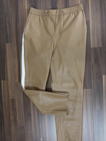 Hose „Opus“ 38 in Camel|Offwhite Kunstleder