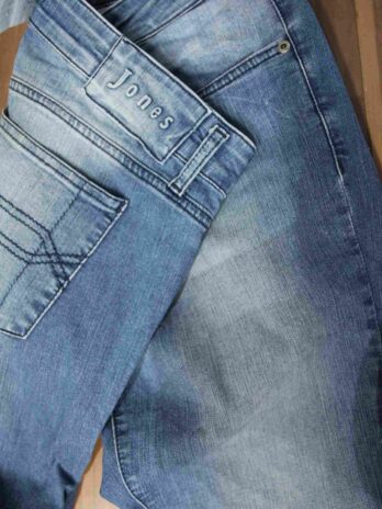 Jeans „Jones“Größe 40 in Blau