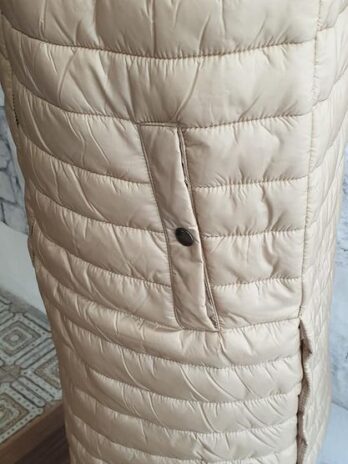 Steppgilet “ Cartoon “ Größe 38 in Beige NEU!