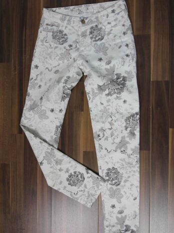 Hose „Zara“Größe 34 in Offwhite Floral