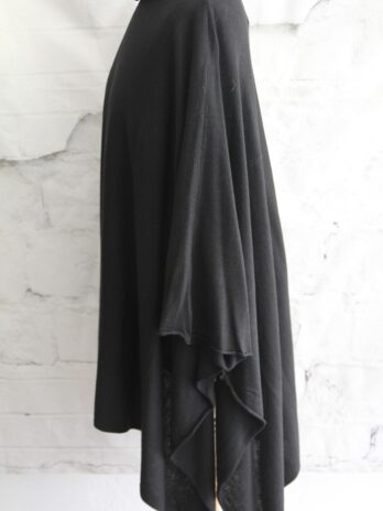 Poncho „No Name“ OS in Schwarz