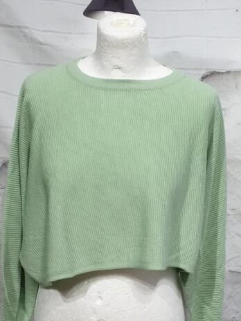 Cropped Pulli “ Mary & Yve “ Größe 38/40 in Salbeigrün