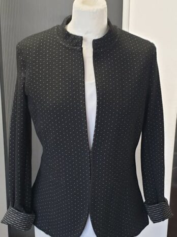 Blazer “ Esprit “ Größe M in Schwarz/Weiß gemustert