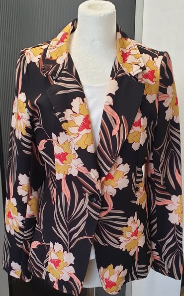 Blazer " Made in Italy " Größe 36 in Schwarz/Floral gemustert 62% Baumwolle