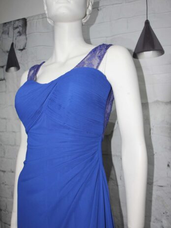 Ballkleid mit Stola „Fashion New York by JLOS“Größe 36 in Royalblau mit Spitze