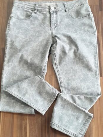 Jeans “ S.Oliver “ Größe 40 in Grau gemustert 81% Baumwolle
