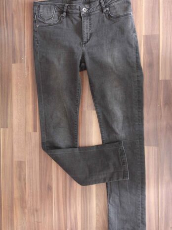 Jeans „Jones“Größe 40 in Anthrazit