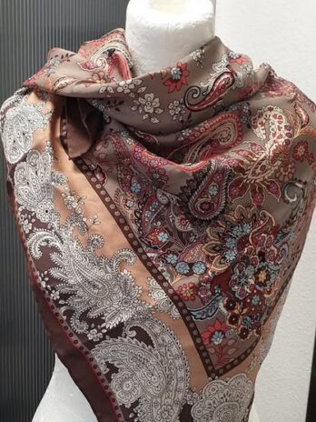 Tuch “ No Name “ in Braun/Schlamm/Floral gemustert 100% Seide handgerollt