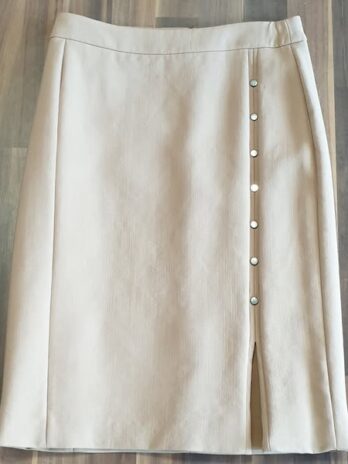 Rock “ Hugo Boss “ Größe 36 in Camel 100% Schurwolle