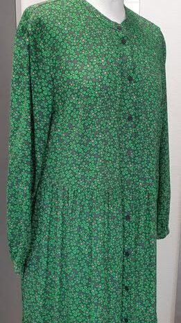 Kleid “ Jake*s “ Größe 38/40 in Grün/Lila/Rosa/Floral gemustert 100% Viscose