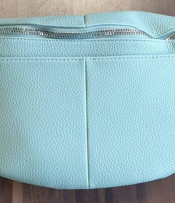 Tasche “ Made in Italy “ in Mintgrün/Leder NEU! Maße Breite ca 34cm Höhe ca 23cm