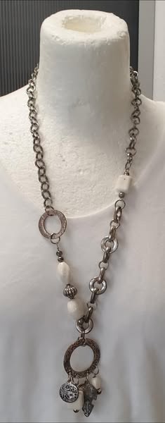Kette " Bijou Brigitte " in Silber/Weiß