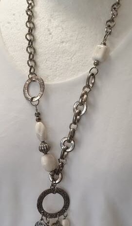 Kette “ Bijou Brigitte “ in Silber/Weiß
