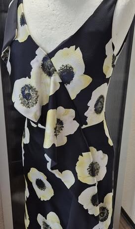 Kleid “ Hugo Boss “ Größe 36 in Dunkelblau/Gelb/Floral NEU!