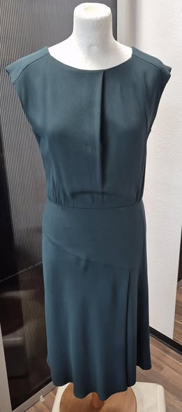 Kleid " Hugo Boss " Größe 36 in Tannengrün 33% Viscose
