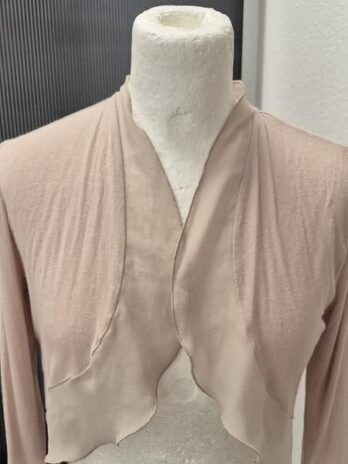 Bolero “ Made in Italy “ Größe 36 in Beige mit Seide