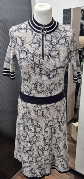 Strickkleid " Hugo Boss " Größe 36 in Dunkelblau/Beige gemustert