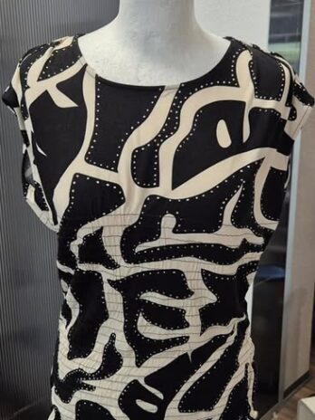 Shirt “ Comma “ Größe 36 in Schwarz/Beige gemustert Viscose