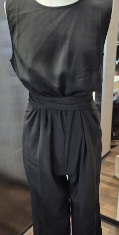 Jumpsuit “ Vila “ Größe 36 in Schwarz
