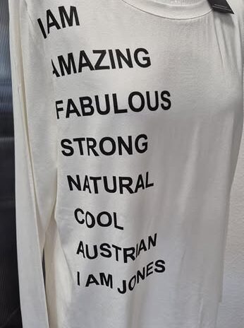 Shirt “ Jones “ Größe L in Offwhite/Schwarz/Print NEU! 95% Viscose