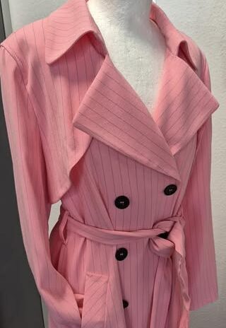 Mantel “ Marccain “ Größe 38 (N3) in Rosa/Schwarz/Nadelstreif 82% Triacetat 1% Cupro