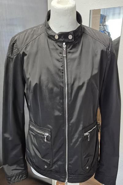 Jacke " Geox " Größe 36/38 in Schwarz wasserabweisend