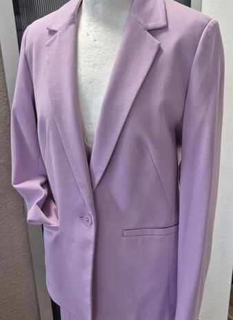 Hosenanzug “ Esprit “ Größe 38 in Flieder 72% Viscose