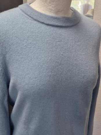 Pulli “ Comma “ Größe 36/38 in Hellblau 90% Wolle 10% Cashmere