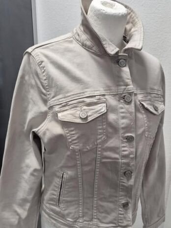 Jeansjacke “ S. Oliver “ Größe 36 in Schlamm 90% Baumwolle