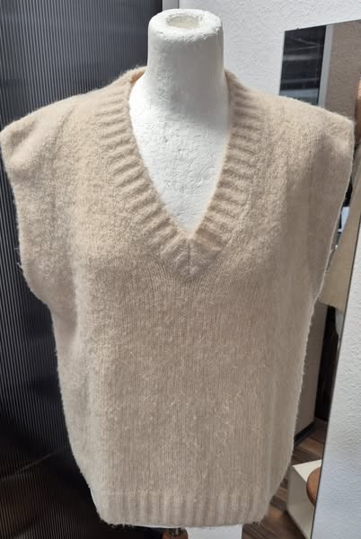 Pullunder " Opus " Größe 38 in Beige
