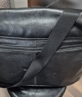 Tasche “ Dietmar Jost “ in Schwarz/Leder Breite ca 36cm Höhe ca 29cm