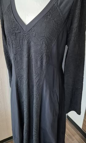 Kleid “ Mc Planet “ Größe 36/38 in Schwarz NEU!