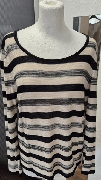 Pulli " Jones " Größe 38/40 in Schwarz/Offwhite gestreift Viscose/Leinen