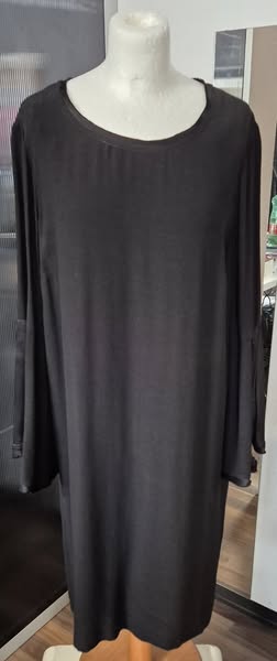Kleid " Marc Aurel " Größe 40 in Schwarz