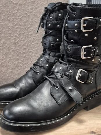 Booties “ Alisha “ Größe 38 in Schwarz/Nieten