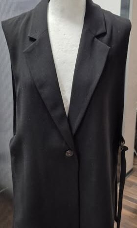 Gilet “ Zara “ Größe L in Schwarz