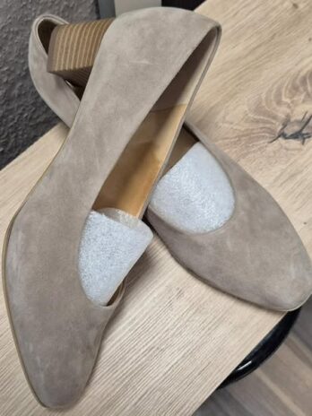 Pumps “ Peter Kaiser “ Größe 38 in Beige/Leder NEU!
