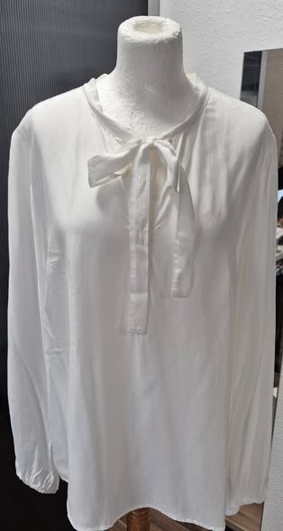 Schluppenbluse " OUI " Größe 40 in Offwhite