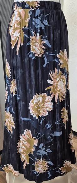 Maxirock " Gestuz " Größe 38/40 in Blau/Floral gemustert elastischer Bund