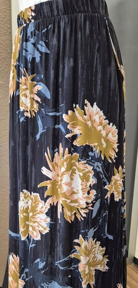 Maxirock " Gestuz " Größe 38/40 in Blau/Floral gemustert elastischer Bund – Bild 2