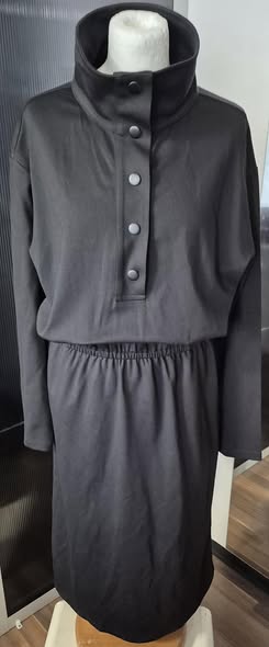 Kleid " Cartoon " Größe 40/42 in Schwarz 70% Viscose