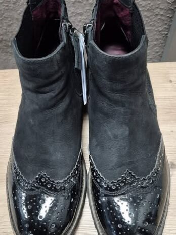 Chelsea Booties “ Tamaris “ Größe 38 in Schwarz