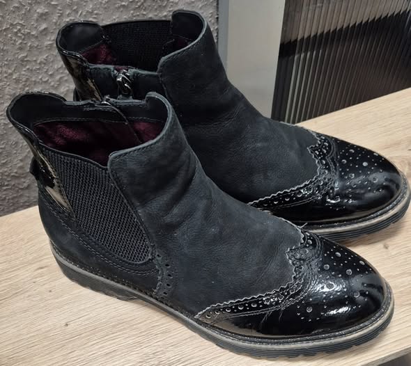 Chelsea Booties " Tamaris " Größe 38 in Schwarz