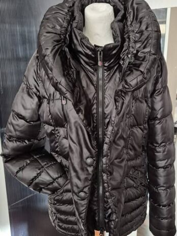 Steppjacke “ Wellensteyn “ Größe 38 in Schwarz