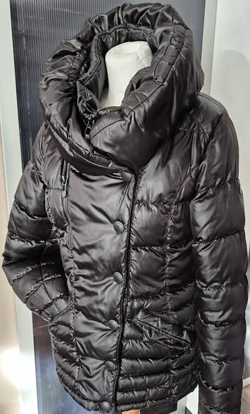 Steppjacke " Wellensteyn " Größe 38 in Schwarz – Bild 2
