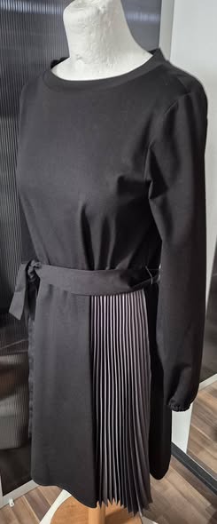 Kleid " Max Mara Weekend " Größe 36 in Schwarz/Silbergrau – Bild 2